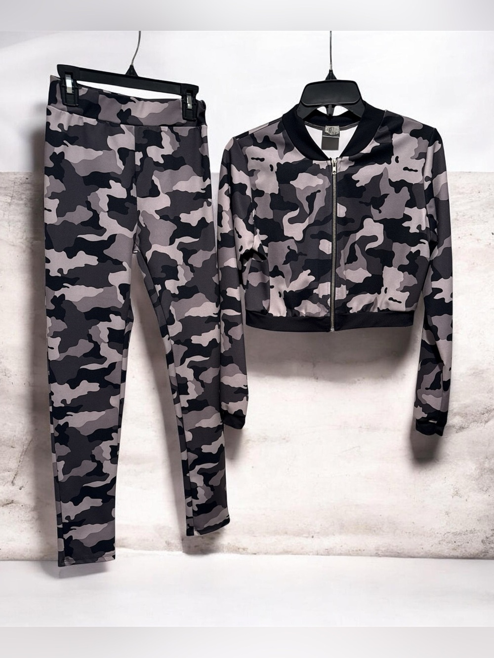Camo Print Women's Leggings & Zip Bomber Jacket Set